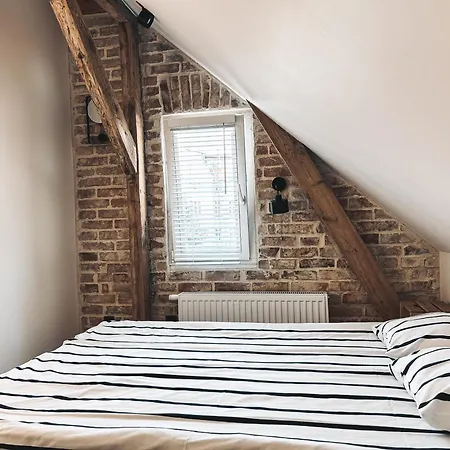 Hostel 19